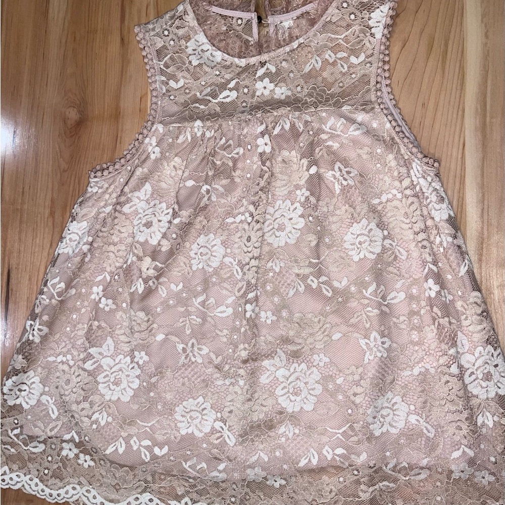 Altar’s State Lace Tank - Picture 5 of 10